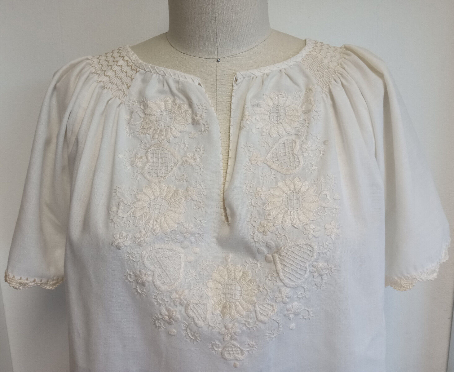 Vintage Hungarian Blouse Unworn Embroidered Peasant Top Ethnic Folk Shirt M HU