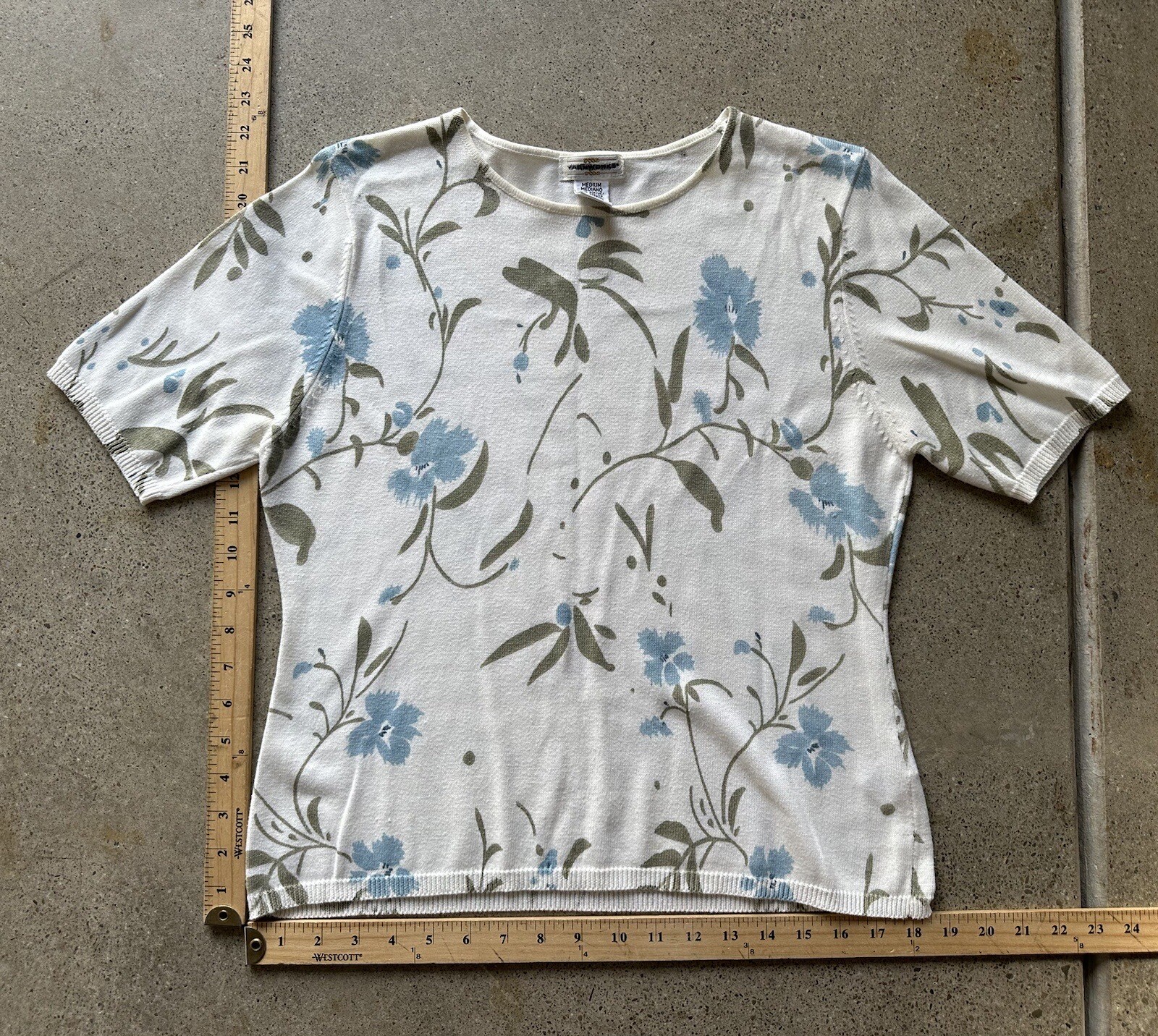 Vintage Yarnworks Blue & White Acrylic Blend Floral Short Sleeve Top Size M