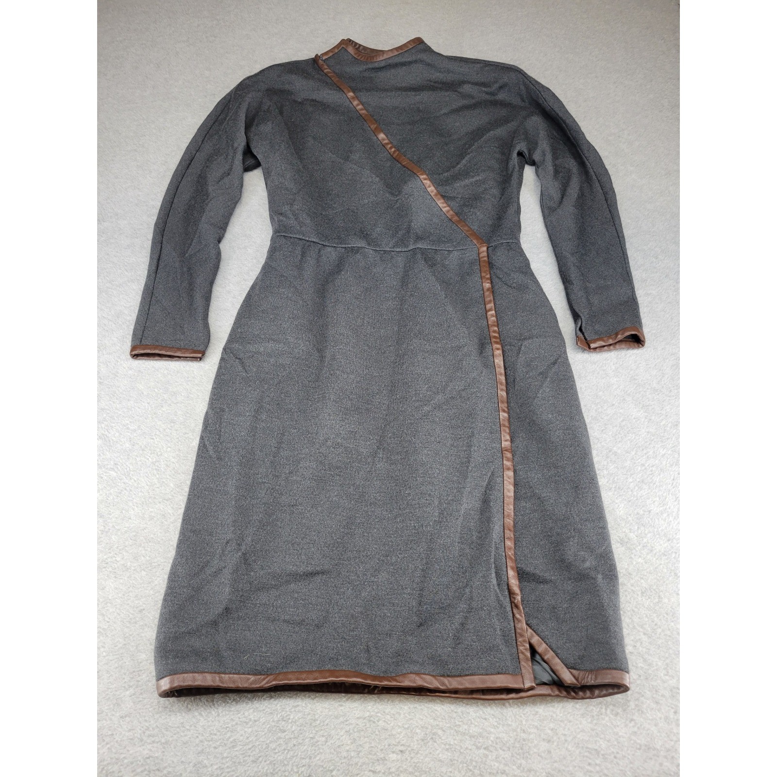 Carolyne Roehm Neiman Marcus Vintage Gray Wool Dress Leather Trim Made in USA 12