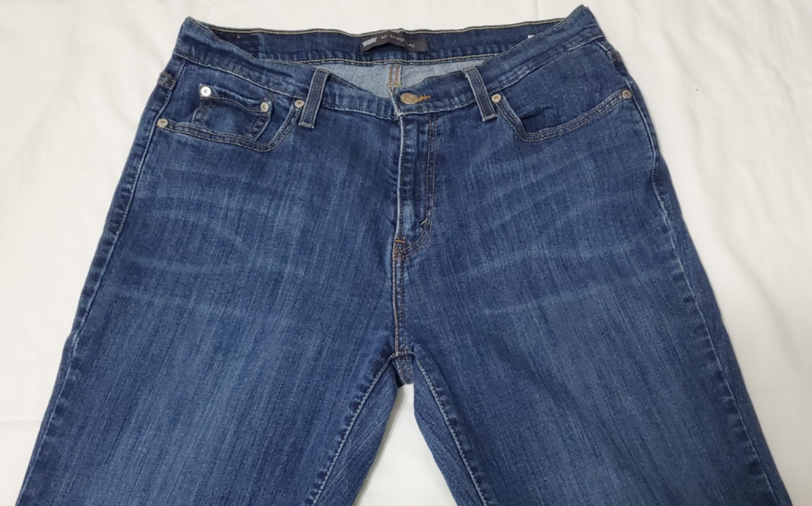 Levi’s 505 Women’s Jeans 31W 32L Straight Leg Denim #500009