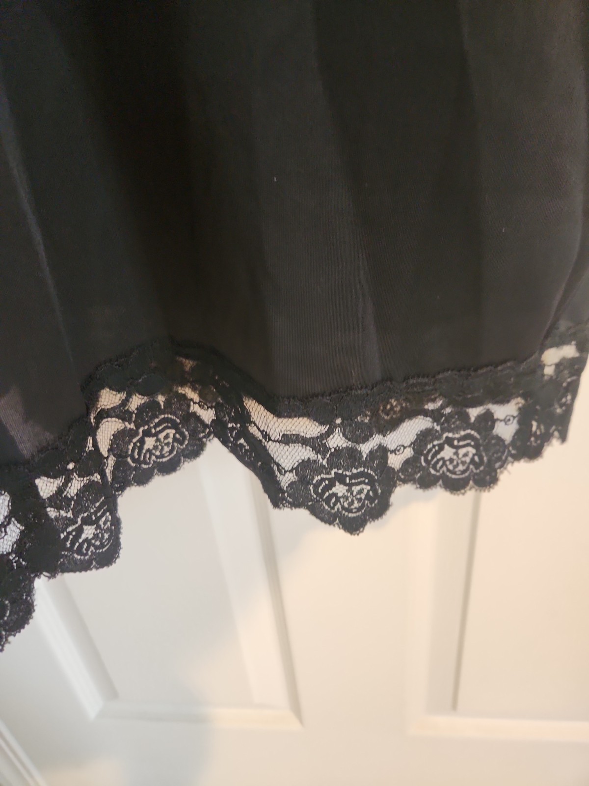 Kayser Vtg USA Black Lace Trim Slip Dress Nightgown Size 36B Unique Sheer Strech