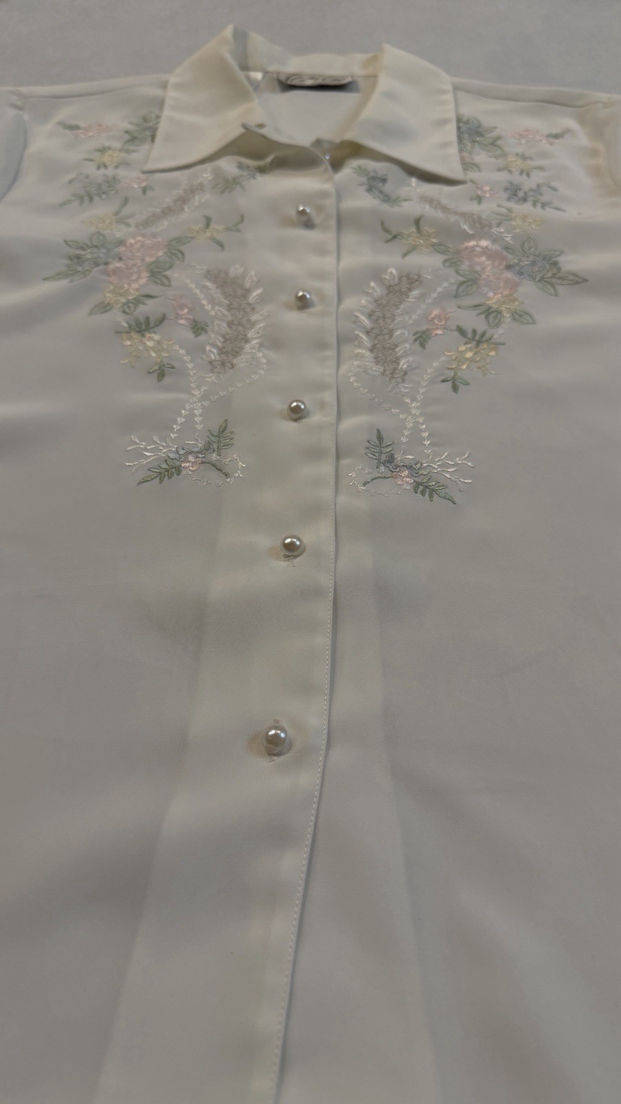 Vintage Embroidered Floral Button Front Blouse White Size 8 Cottagecore Romantic