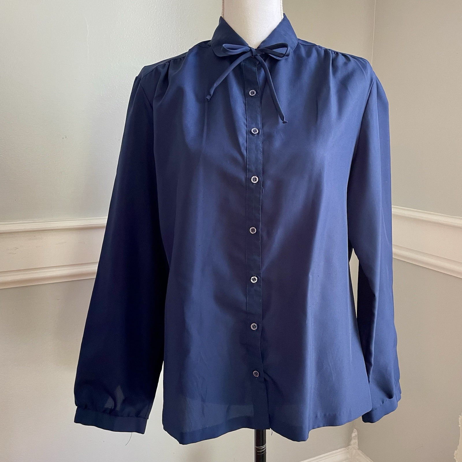 Vtg 60s Ship ’n Shore Navy Blouse Size 16 Detachable Ruffle Bow Tie Button Up