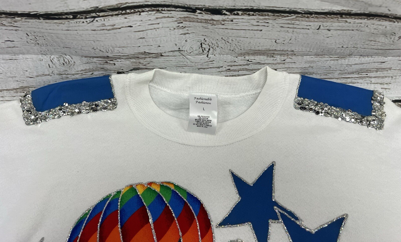 VTG Hot Air Balloons Stars Embroidered Fashionable Fashions Crewneck Sweatshirt
