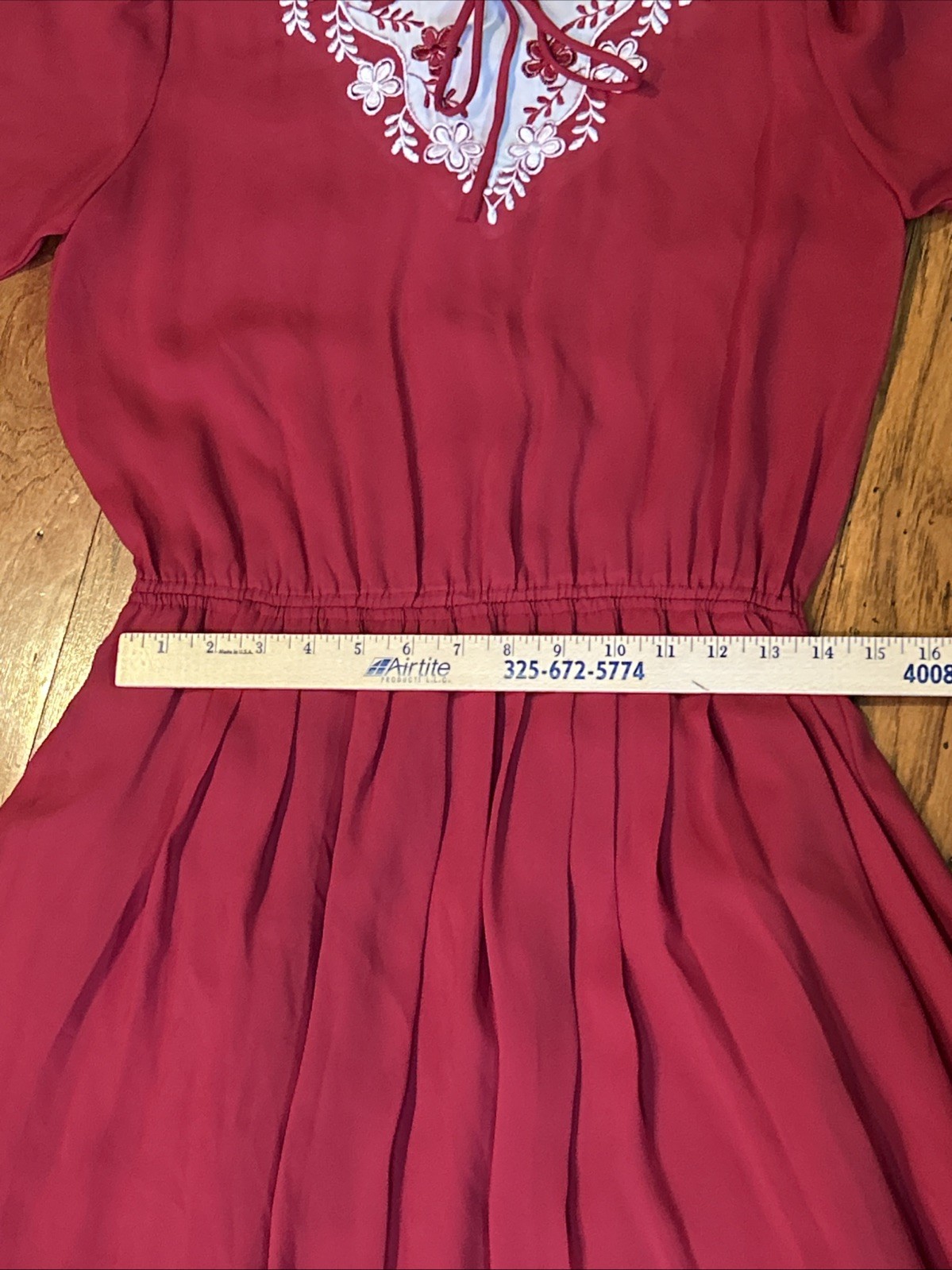 Vintage Women’s Dark Red Elastic Waist Shirt Sleeve Dress Embroidered Flowers