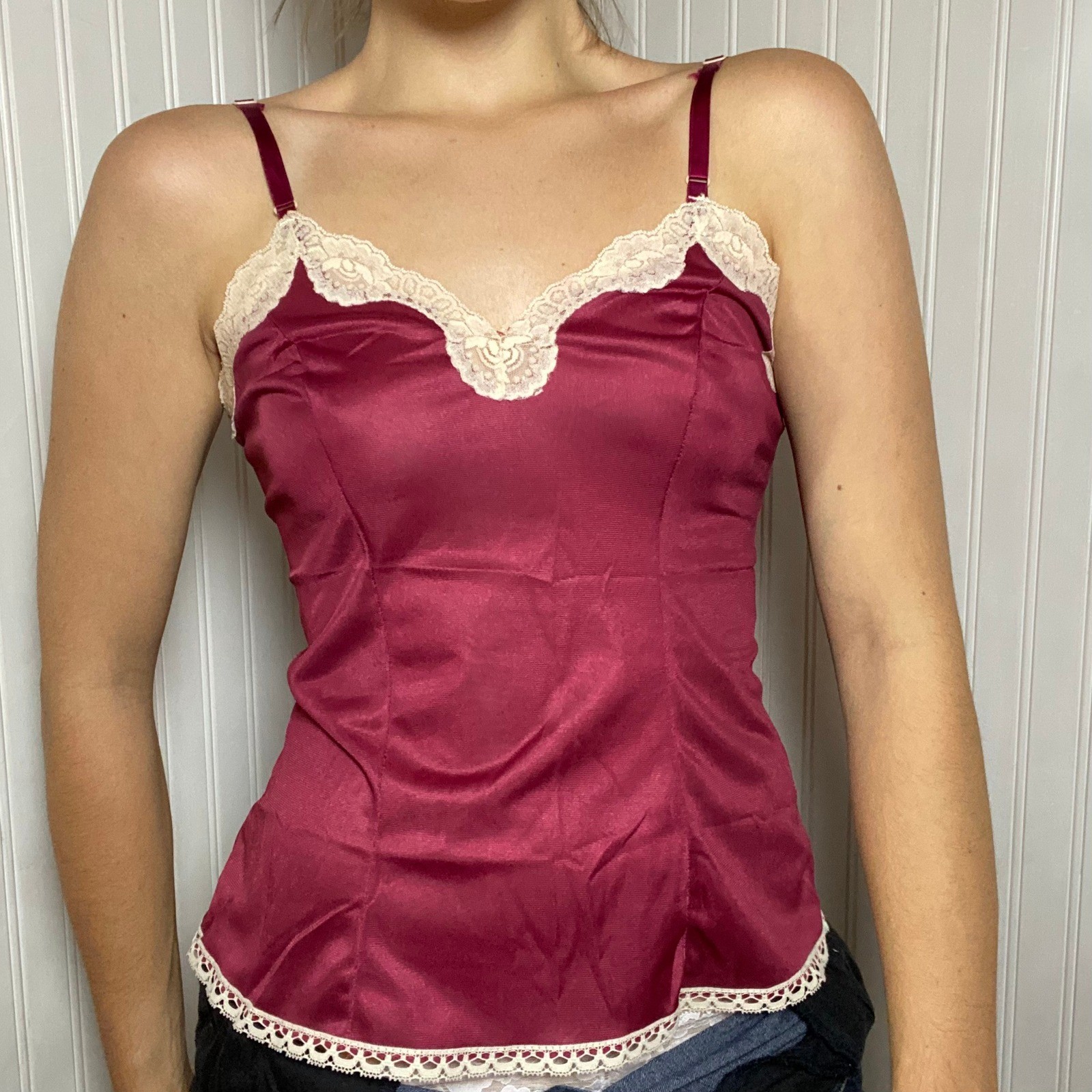 VTG Feminine Romantic Coquette Red Lace Trim Cami Tank Dainty Chic ILGWU – Small