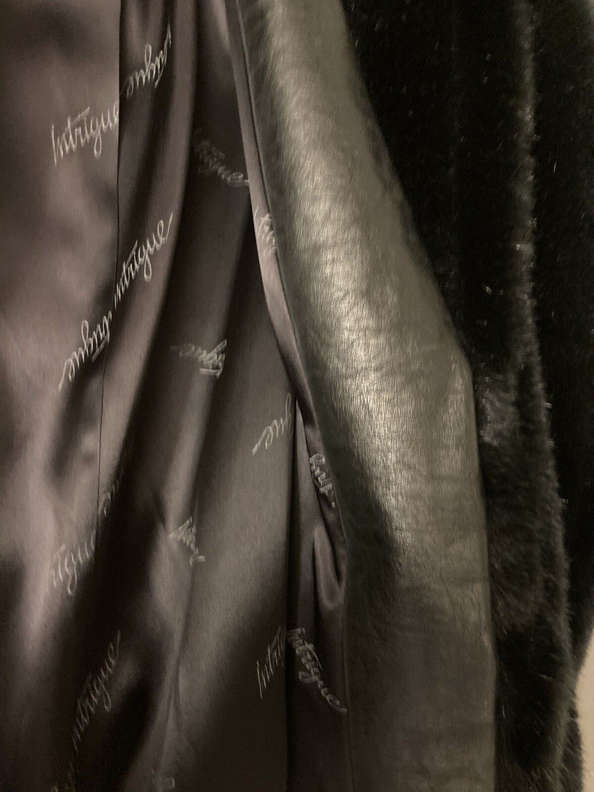 Vintage Intrigue Luxury Fabric by Glenoit Faux Mink Coat Rich Black Mint Size 12