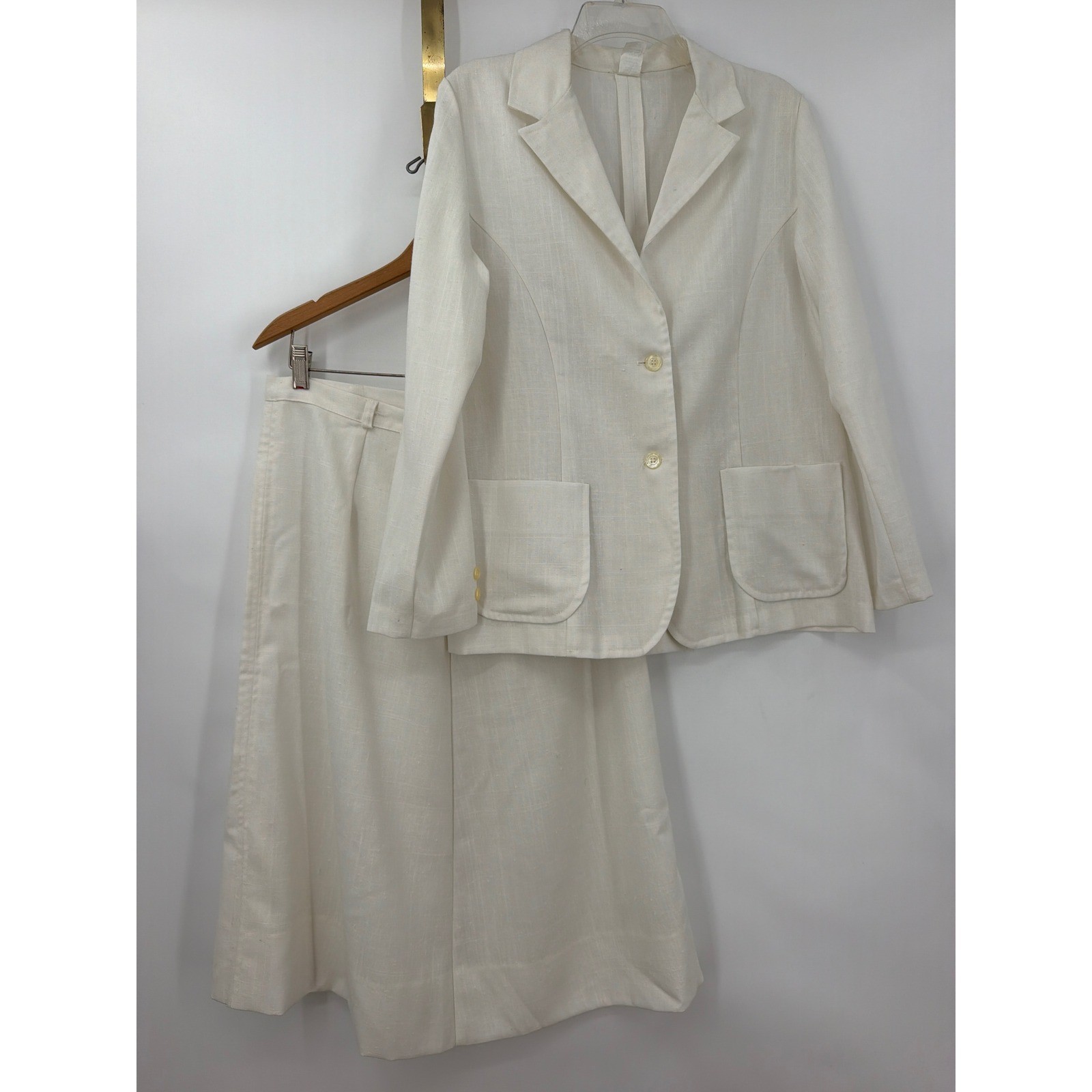 Vintage White Linen A Line Skirt Suit Set Blazer Midi Made in USA Size 15/16