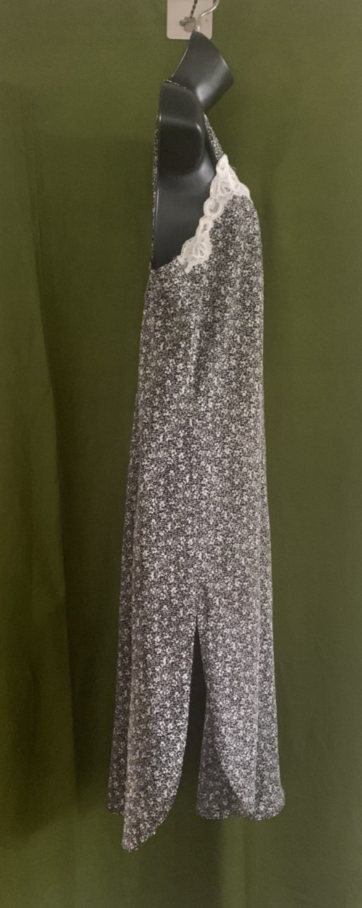 Vtg Black White Floral Print Lace Side Slits Nightgown Faux Pearl Buttons Sz L