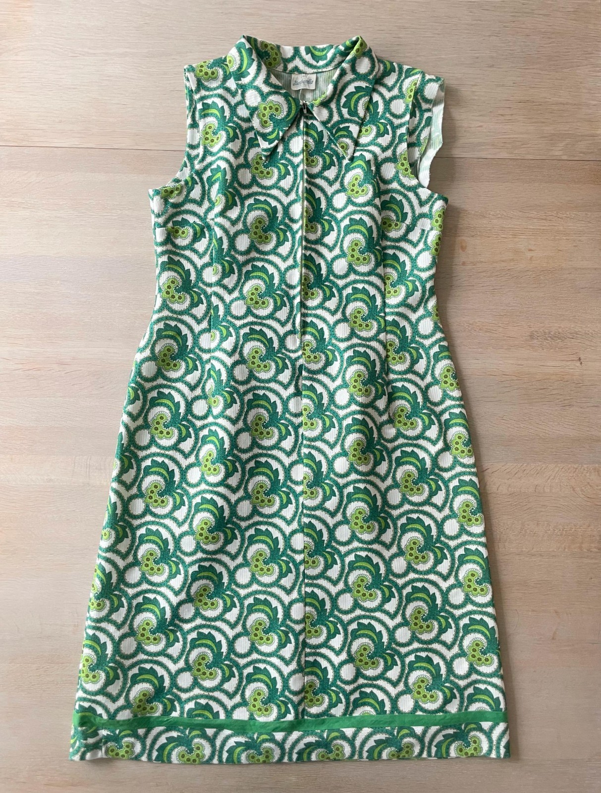 Vintage 60s 70s Barbarella Mod Dress, Green Psychedelic Sleeveless Shift, Size L