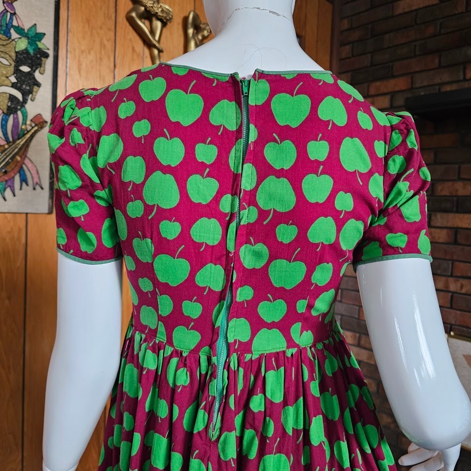 Vtg 70s Miss Centennial Belle Kansas Parade Novelty Apple Print Maxi Dress XS/S