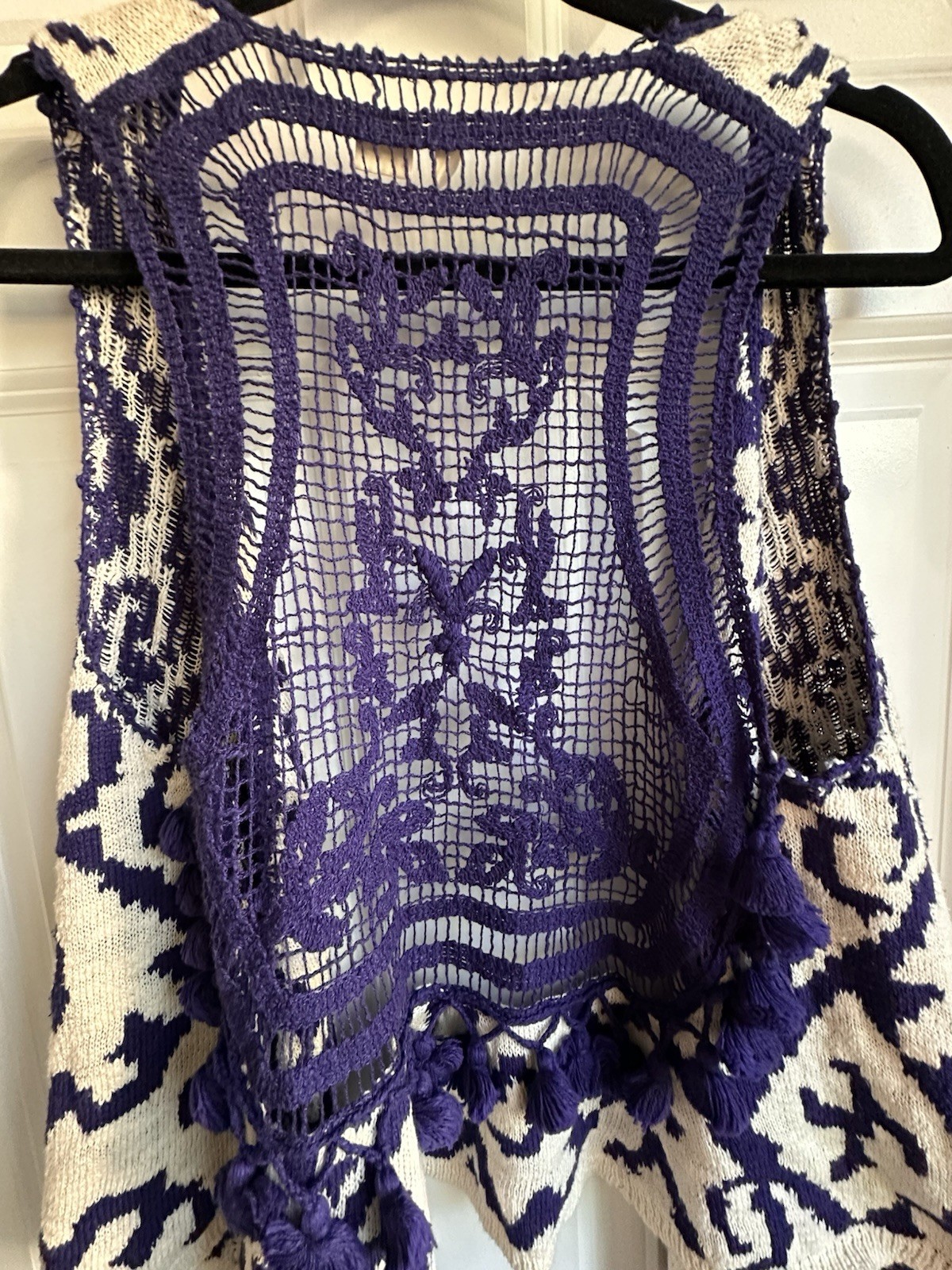 Moth Anthropologie Blue and White Patterned Knit Vest XS / S
