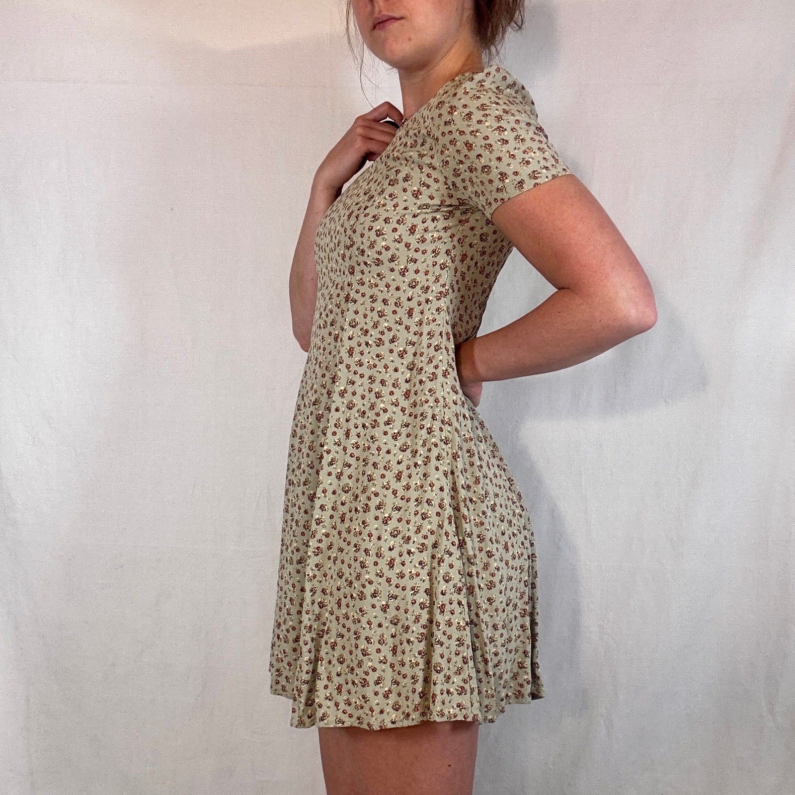 Vintage 1990s Ann Taylor Floral Mini Dress Green Bouquet Print Smocked Back 10P