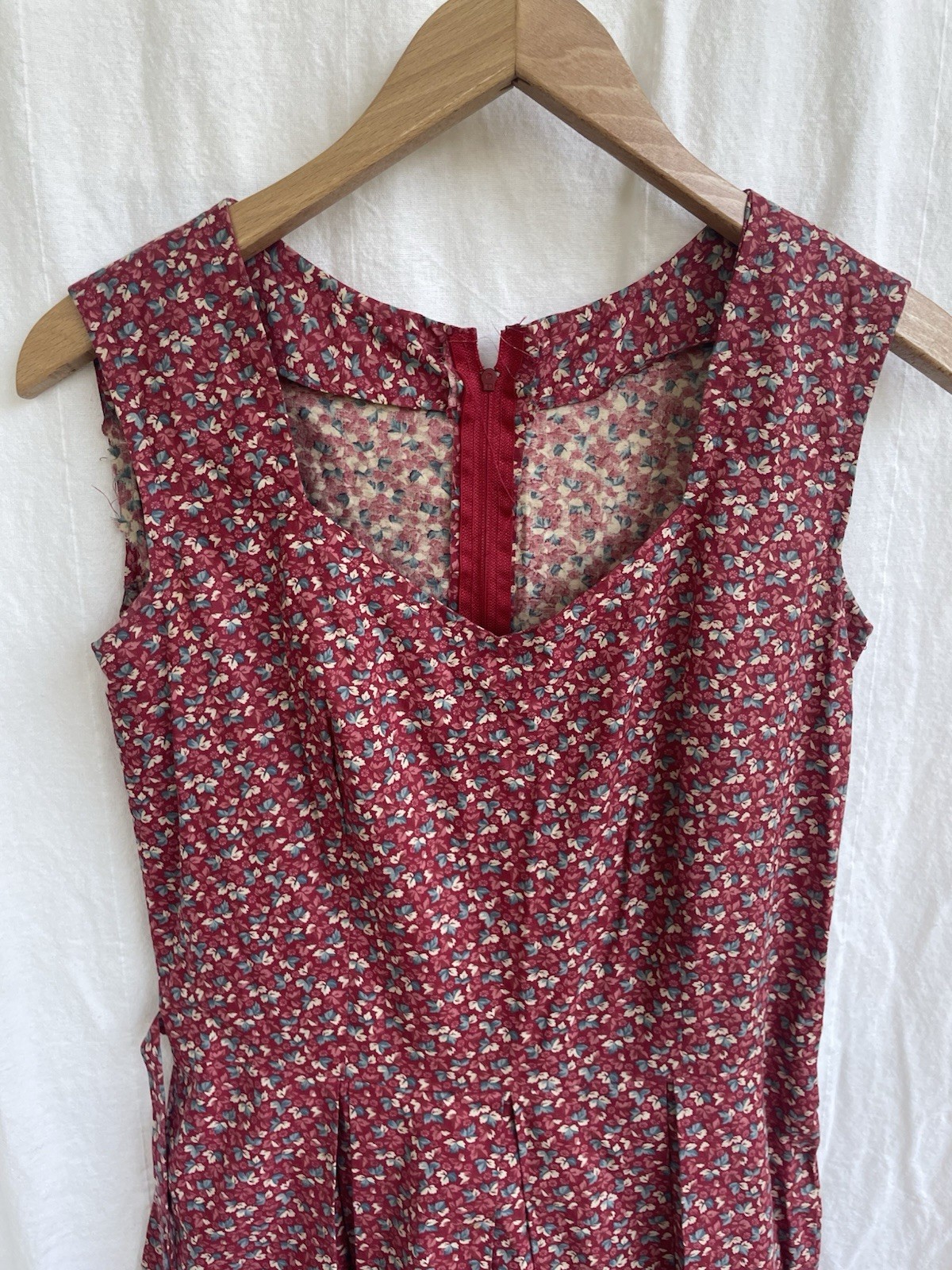 Handmade Vintage Red Floral Dress Cottage Prarie Country Trad Farm Wife S/M
