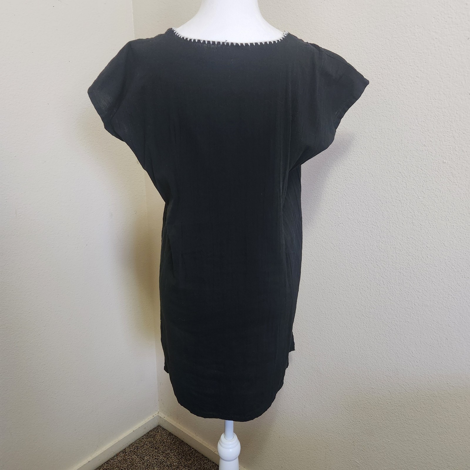 Vtg 70s Embroidered Ethnic Mexican Peasant Dress Boho Tunic L Black Lotus Resort