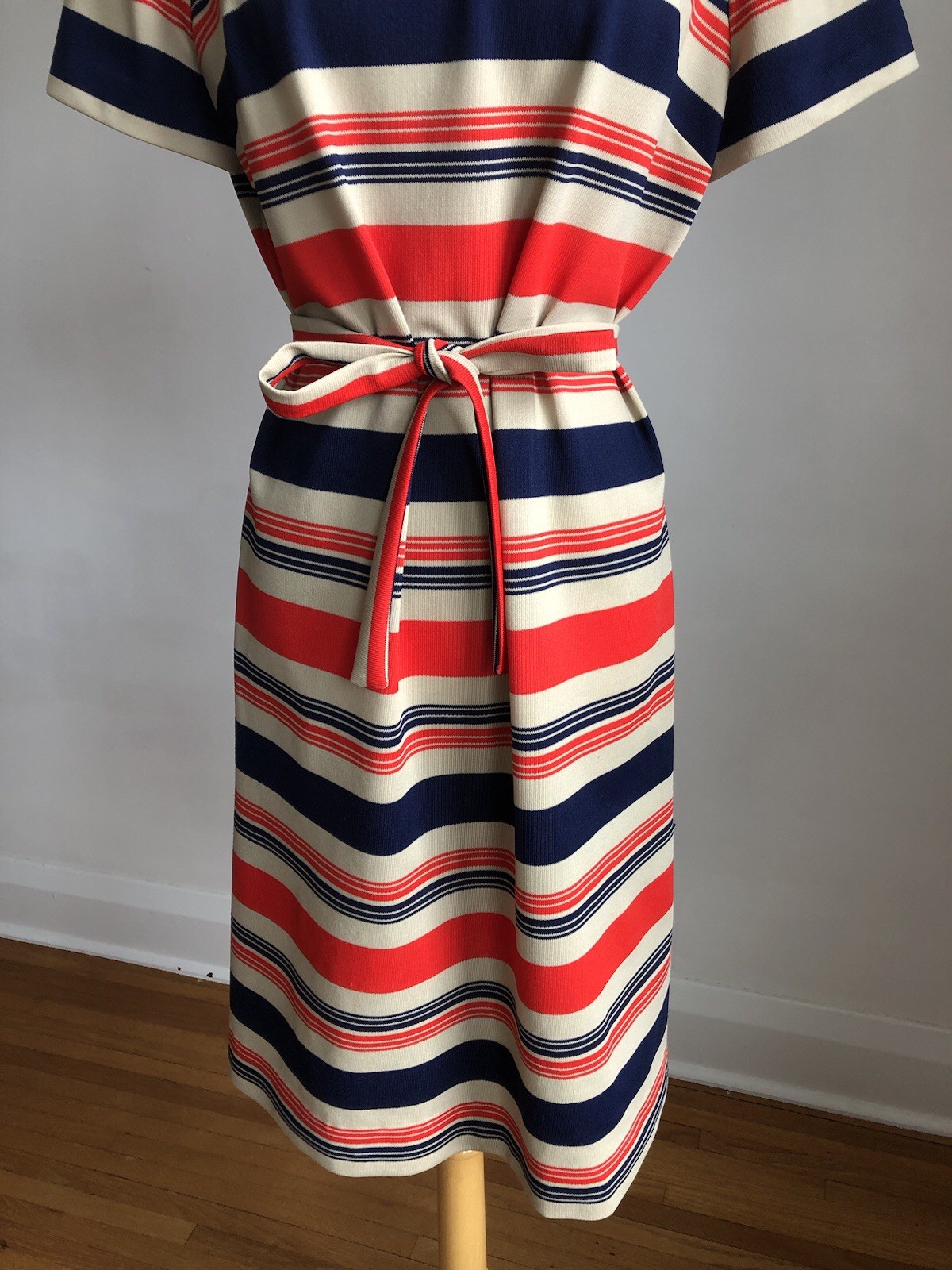 STUNNING VTG LADY CAROL Of New York Red Blue Tan Stretchy Belted Mod Dress M/L