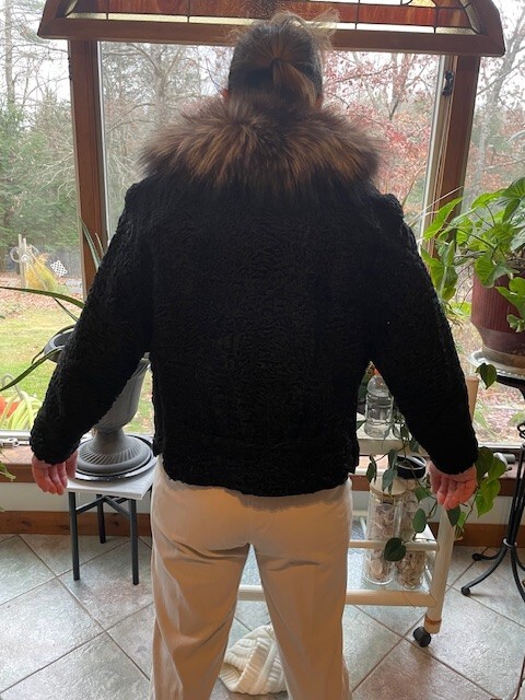 Vintage black Pershing jacket with raccoon fur collar, size medium, fully lined,
