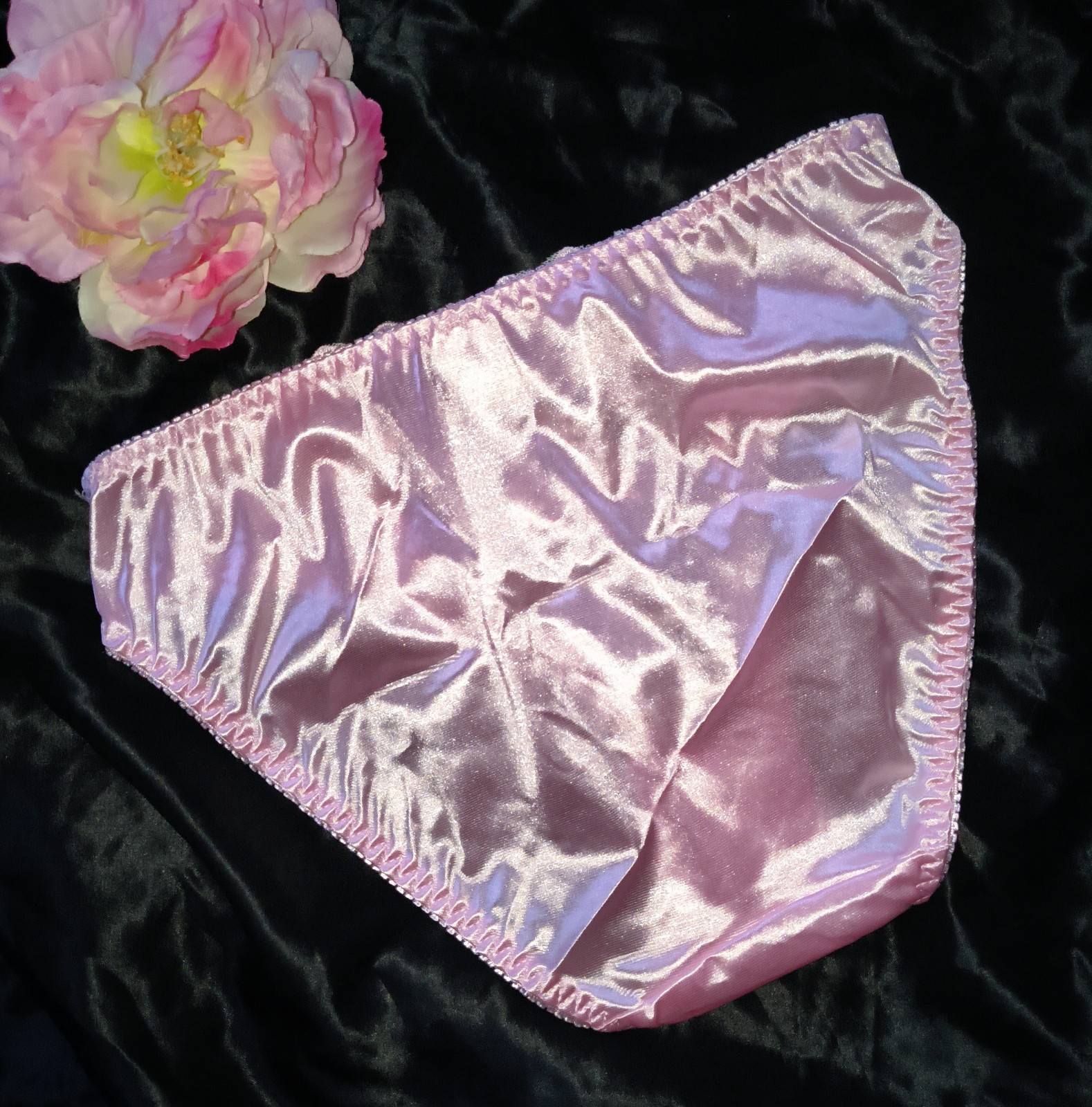 Vintage NOS Jennifer Intimates Glossy Satin & Lace Pink 🩷 Bikini Panties M/6