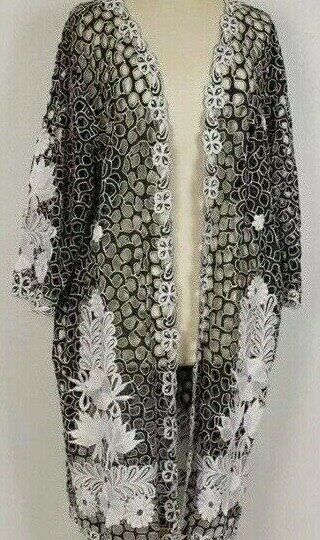 Vintage Cutwork and Embroidered Topper / Jacket – CARO of Honolulu