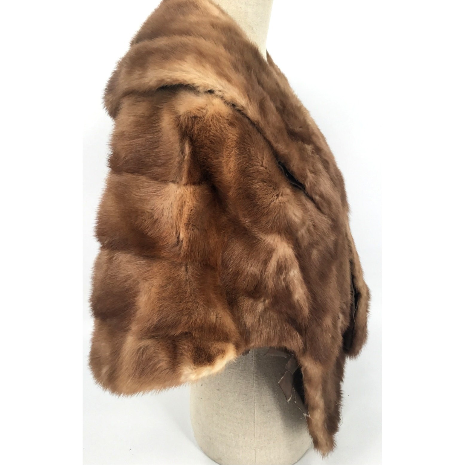 Vintage Evans Furs Davison’s Genuine Fur Capelet Stole Brown Damaged 17″ Collar