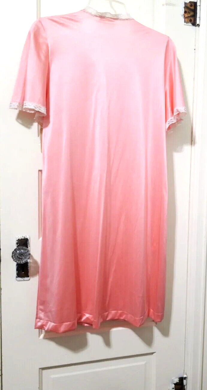 NEW VTG JC Penney SILKY Button Robe Housecoat Petite S M L Night Blossom Peach