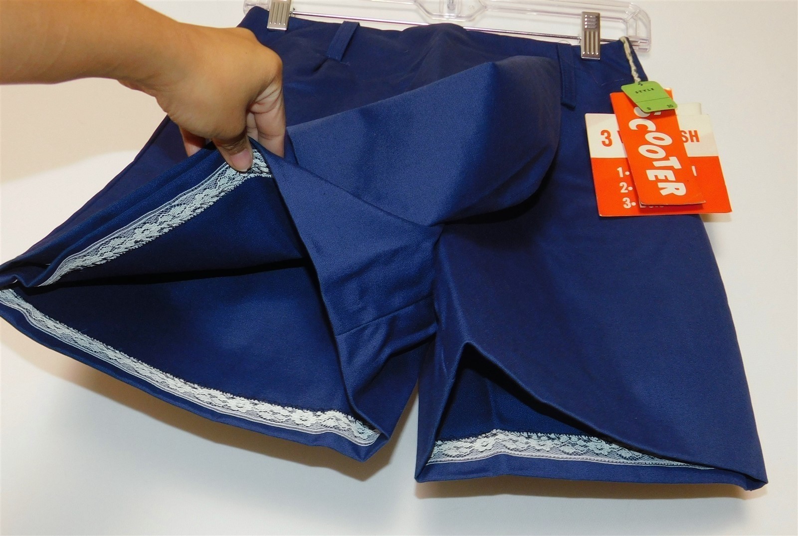 NWT Women’s SCOOTERS 1960s Navy Blue Skort Waist 24