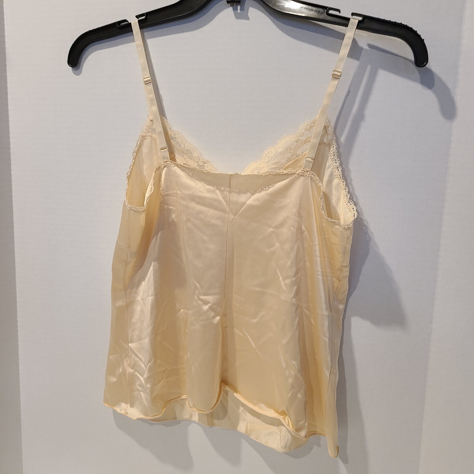 Vanity Fair Womens-Size 36 Nylon Camisole Cami Tank Lace Trim-Nude-Champagne