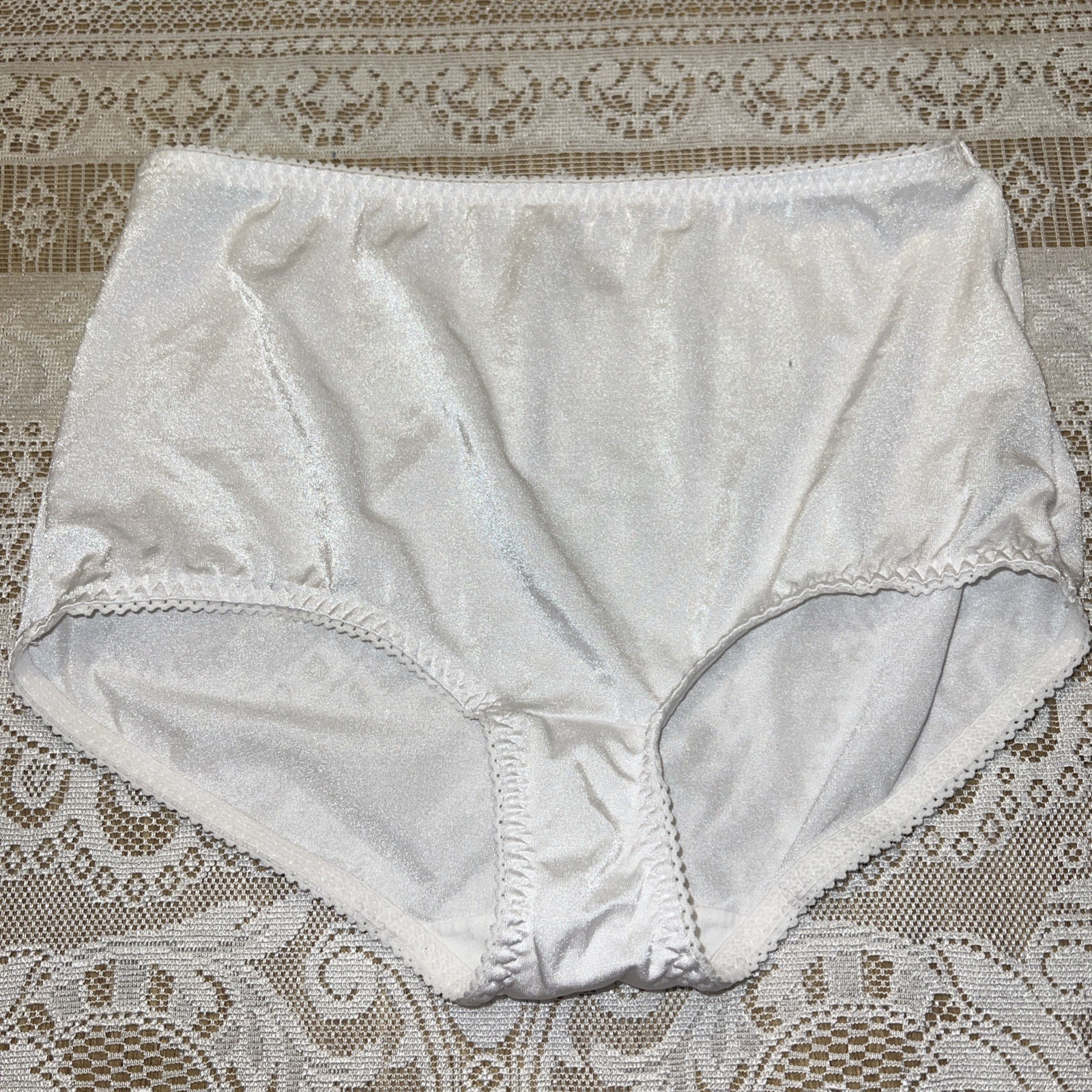 Vintage Vassarette Second Skin Brief 40001 Satin White Granny Panties XL new