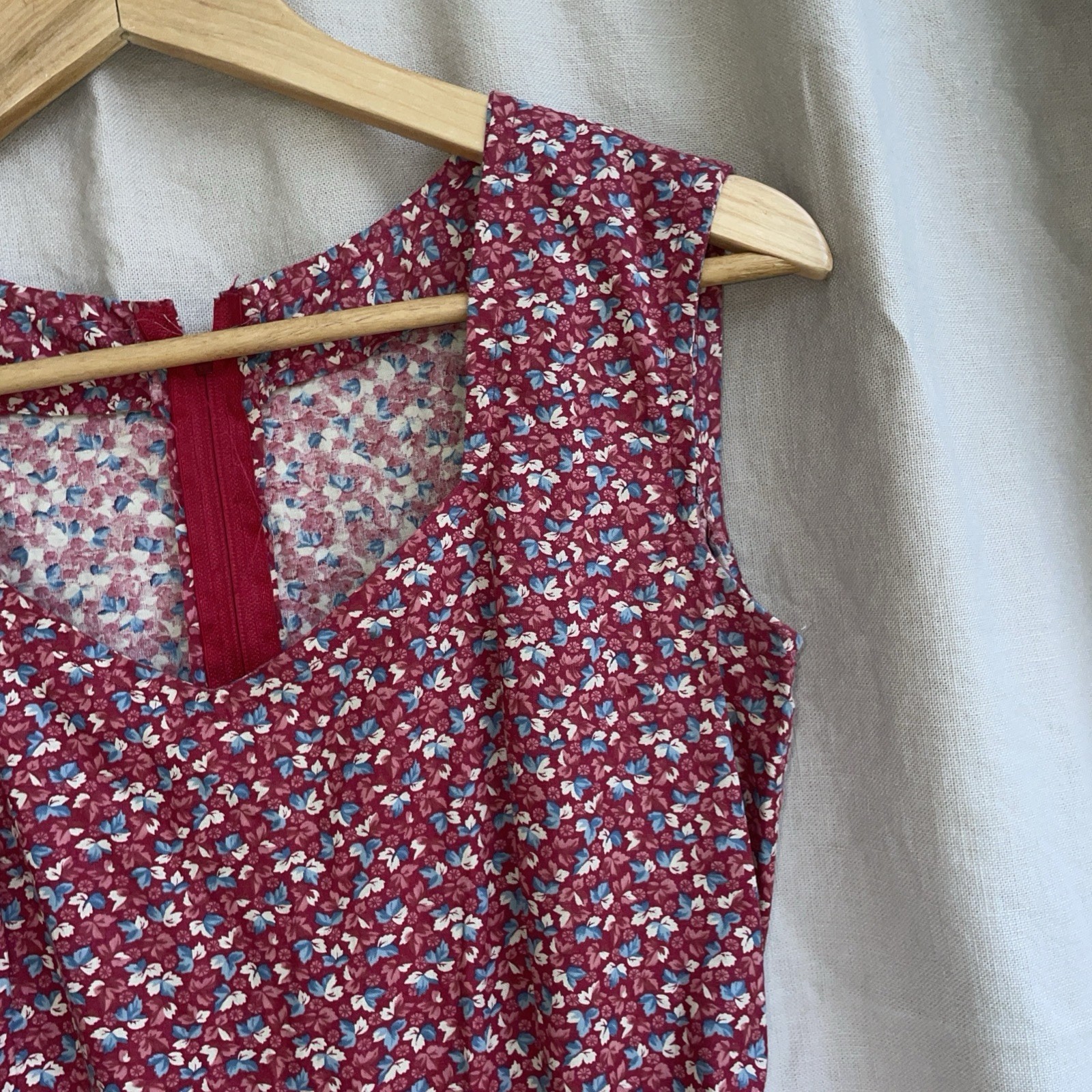Handmade Vintage Red Floral Dress Cottage Prarie Country Trad Farm Wife S/M