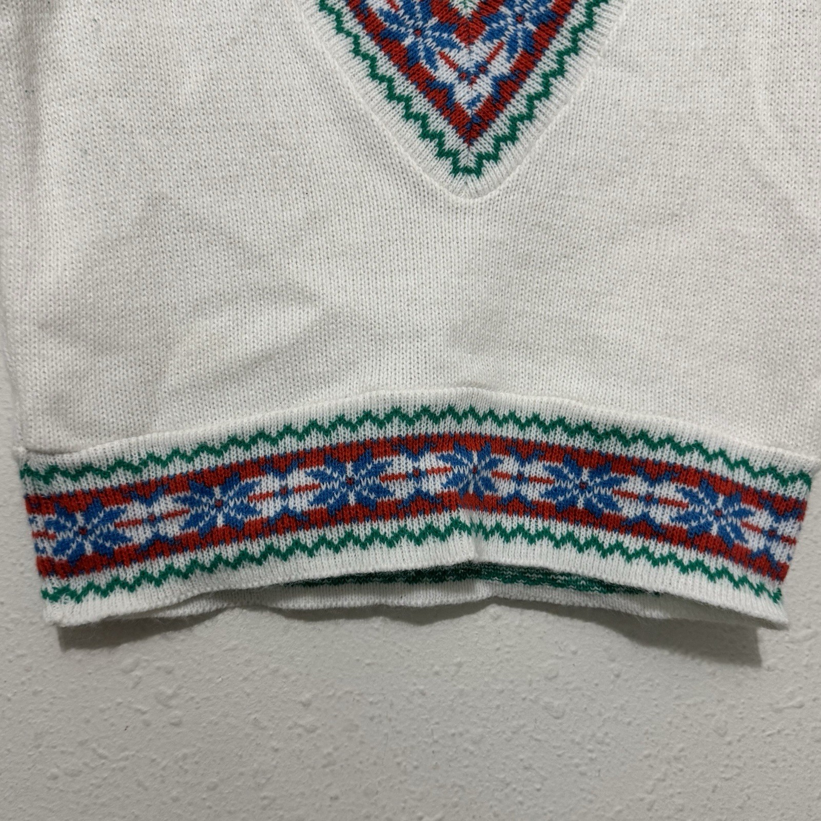 Vintage 70s Pandora Sweater Vest Nordic Alpine Size Small Ski Bunny V-neck Orlon