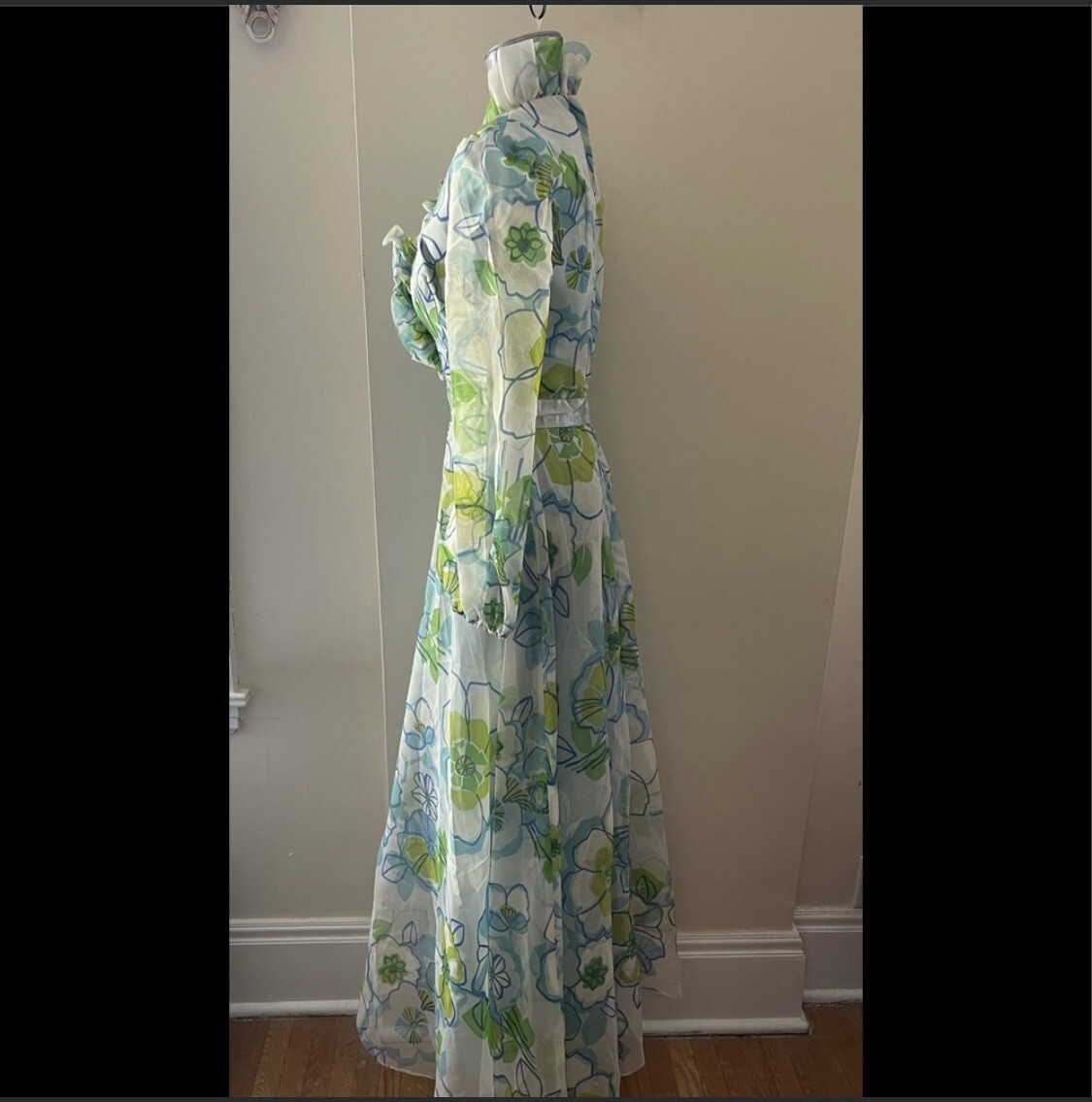 Vintage Nu-mode 1970s Floral Floor Length Dress