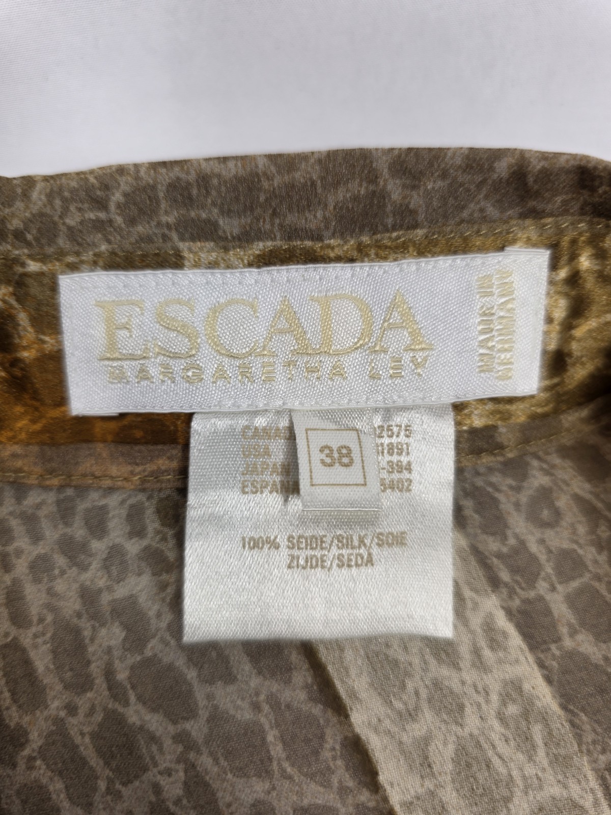 Luxury Escada Leopard Print Vintage 100% Silk Blouse Size 38 Pre-owned Exelent