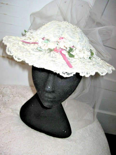 VTG 1980 2pc CREAM GLOSSY SATIN BALL GOWN/LACE-PINK RIBBON FLORAL-9-10-LACE HAT