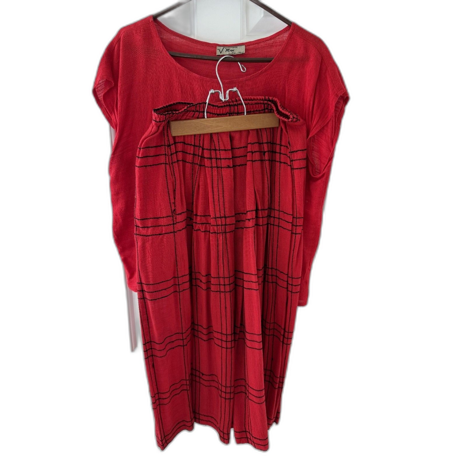 Max by Arthur Max Red Plaid Skirt & Red Top Set Size M