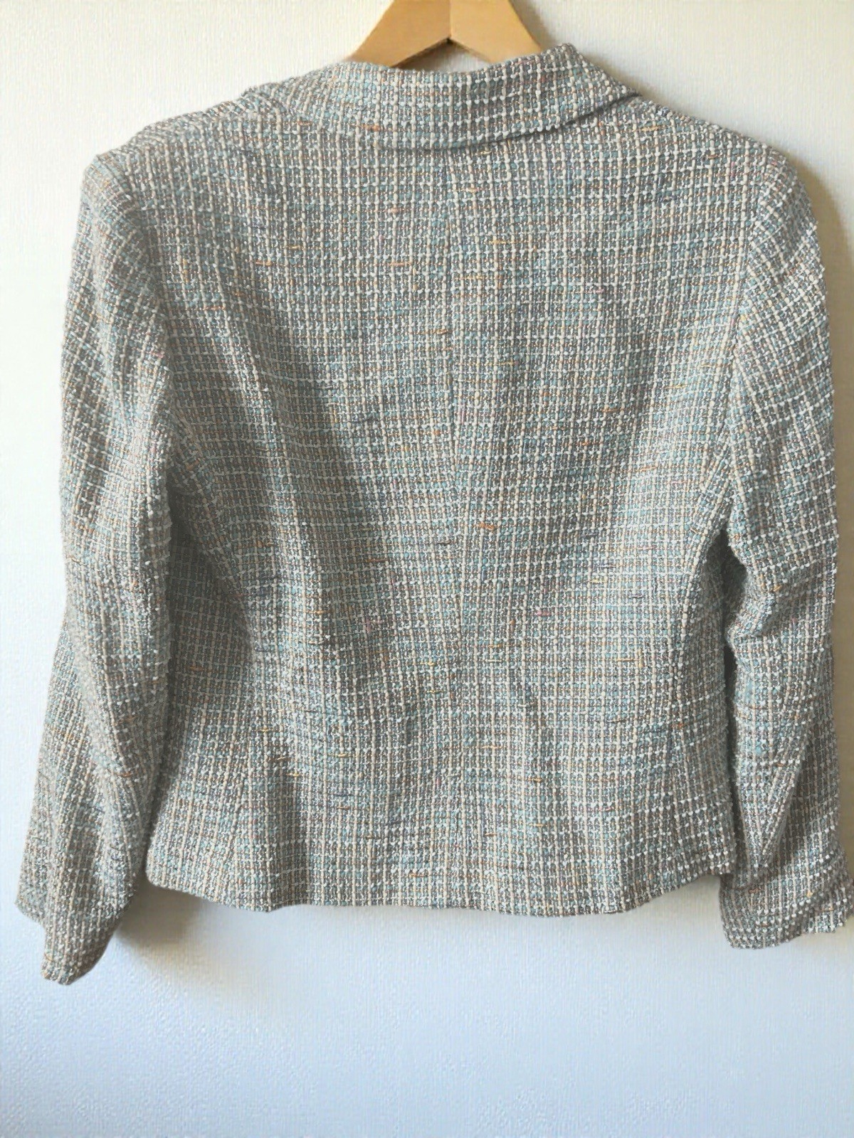 Vintage Jones New York Mint Blazer and Skirt Set. Size 6/8