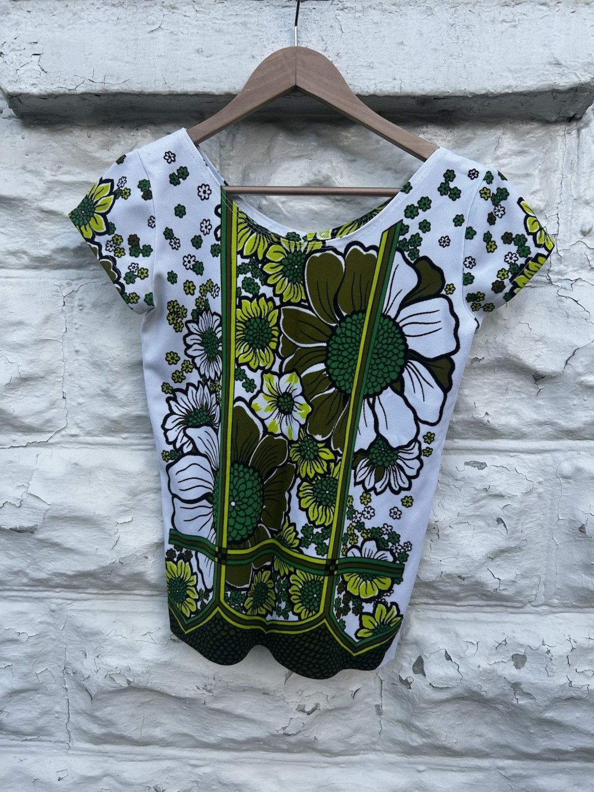 Vintage 1970’s Shirt Women’s Multicolor Novelty Floral