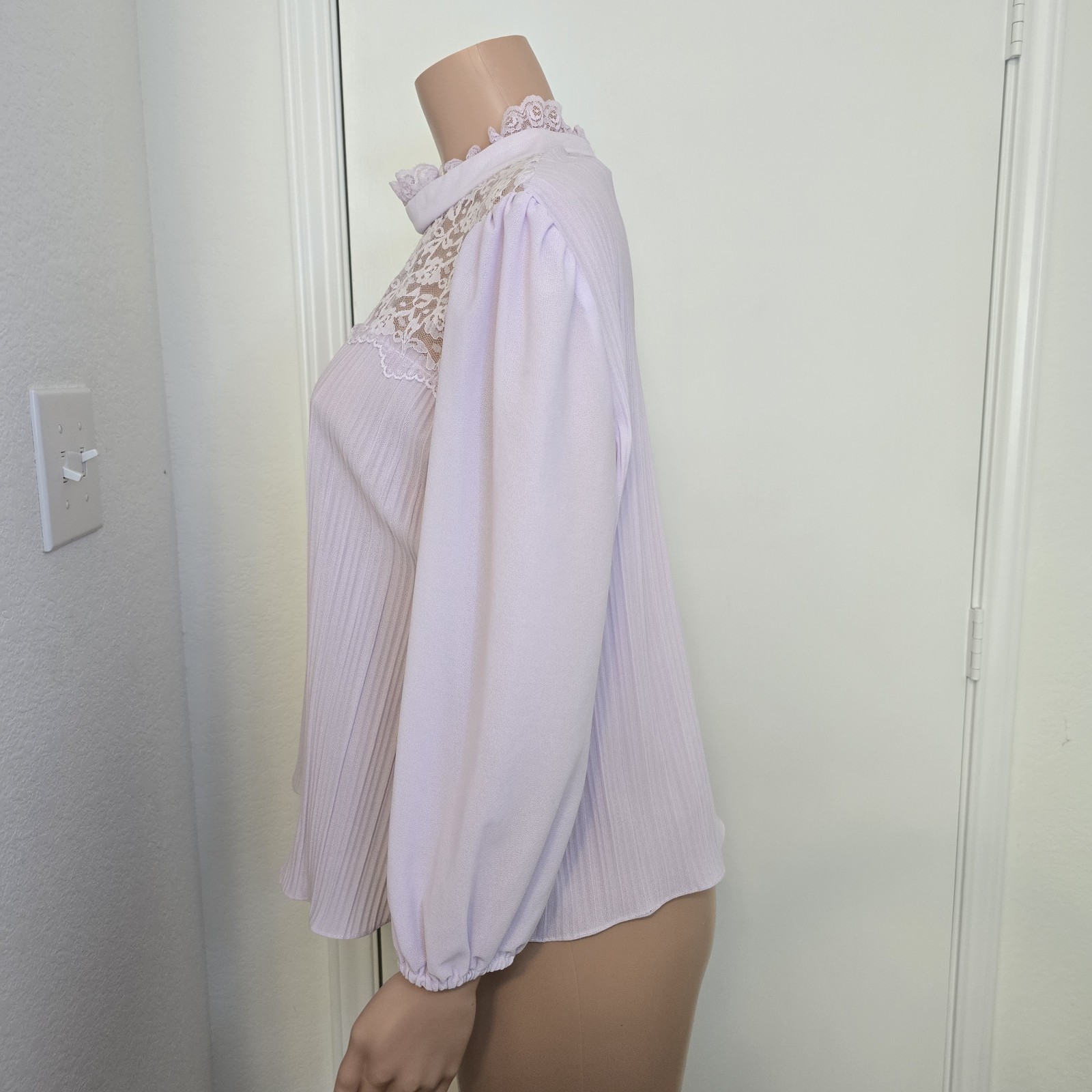 VTG Pastel Purple Lacey Victorian Style Blouse Frill Neck Romantic Top XL-2XL