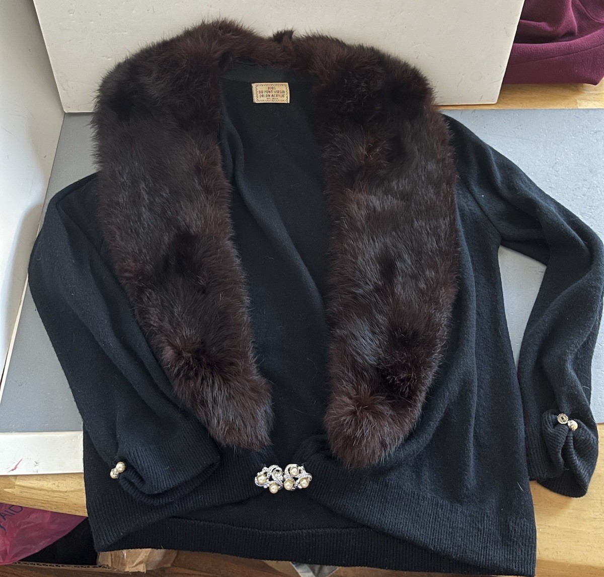 LOT x 2 Women’s 1950s Vintage Cardigan Sweater Real Fox Fur Shawl Collars-Sz M