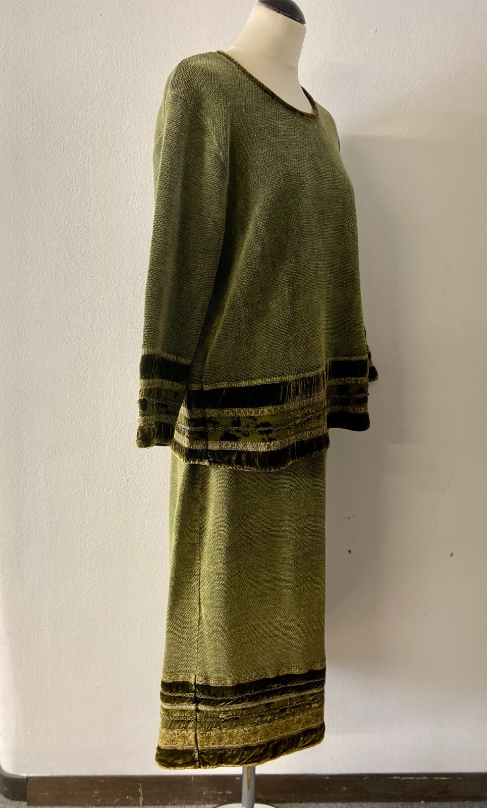 90s Vintage Women’s Skirt and Sweater Set | Moss Green | Border Detail | Size M