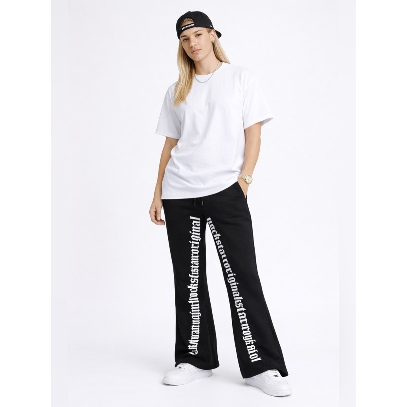 NWT Black Flare Sweatpants Gothic Lettering – Rockstar Original – Size XXL