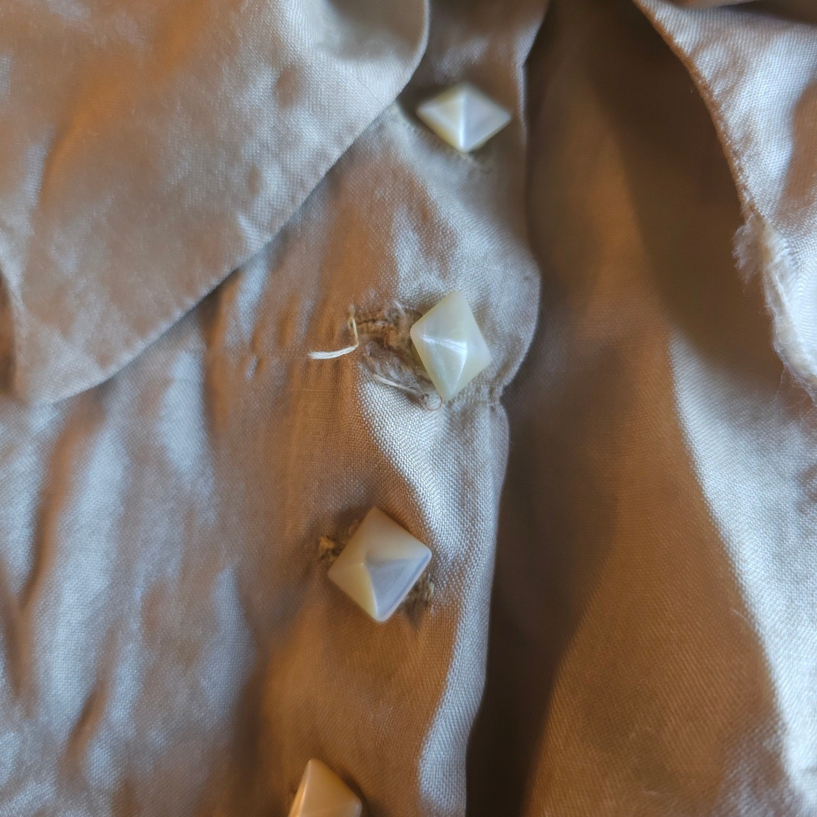 Antique Edwardian 1910s Victorian Blouse Cream Pyramid MOP Button Shirt Waist