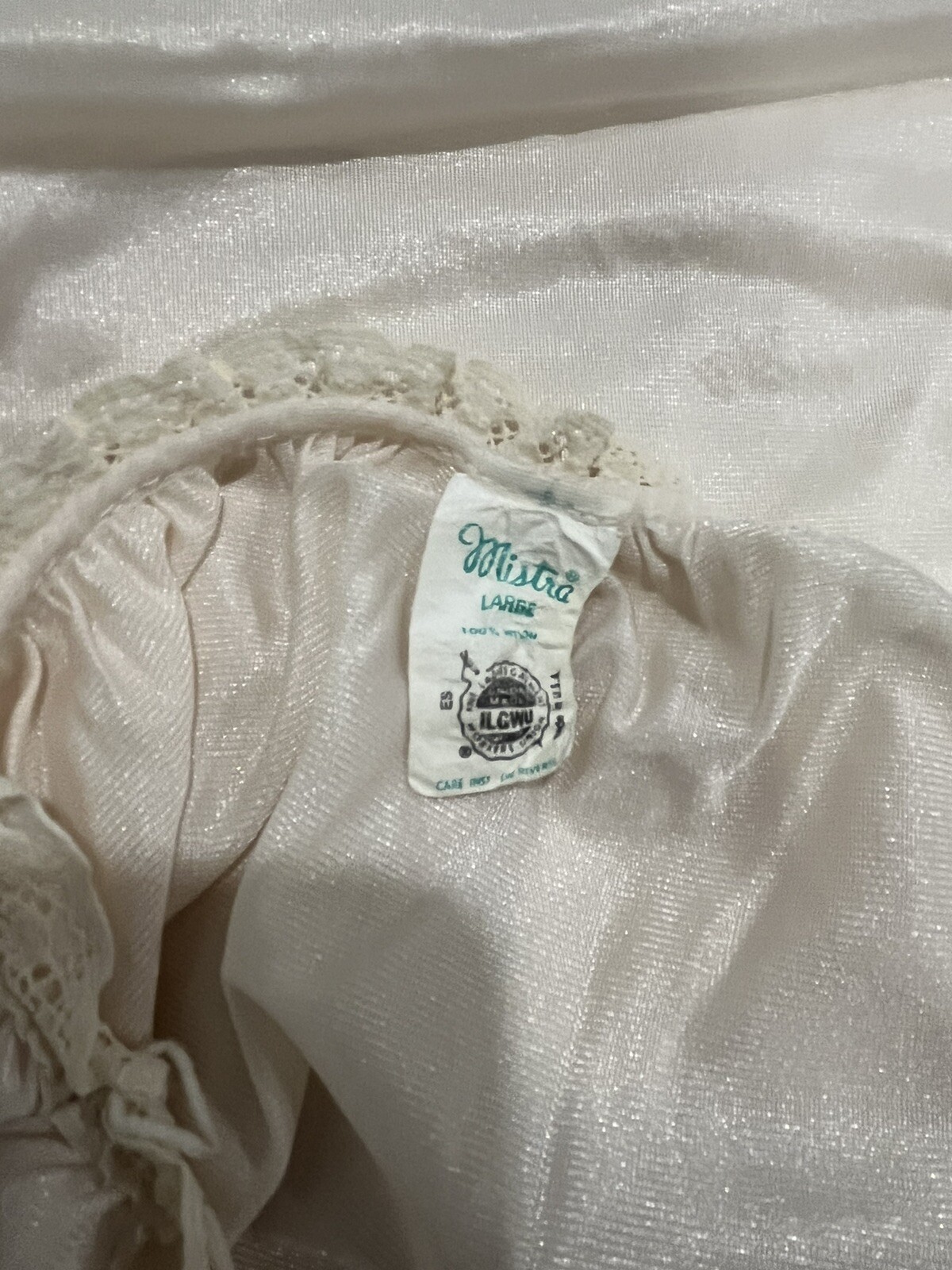 Vintage MISTRA Nylon Ivory Nightgown Women’s Size Large Pre-Owned.
