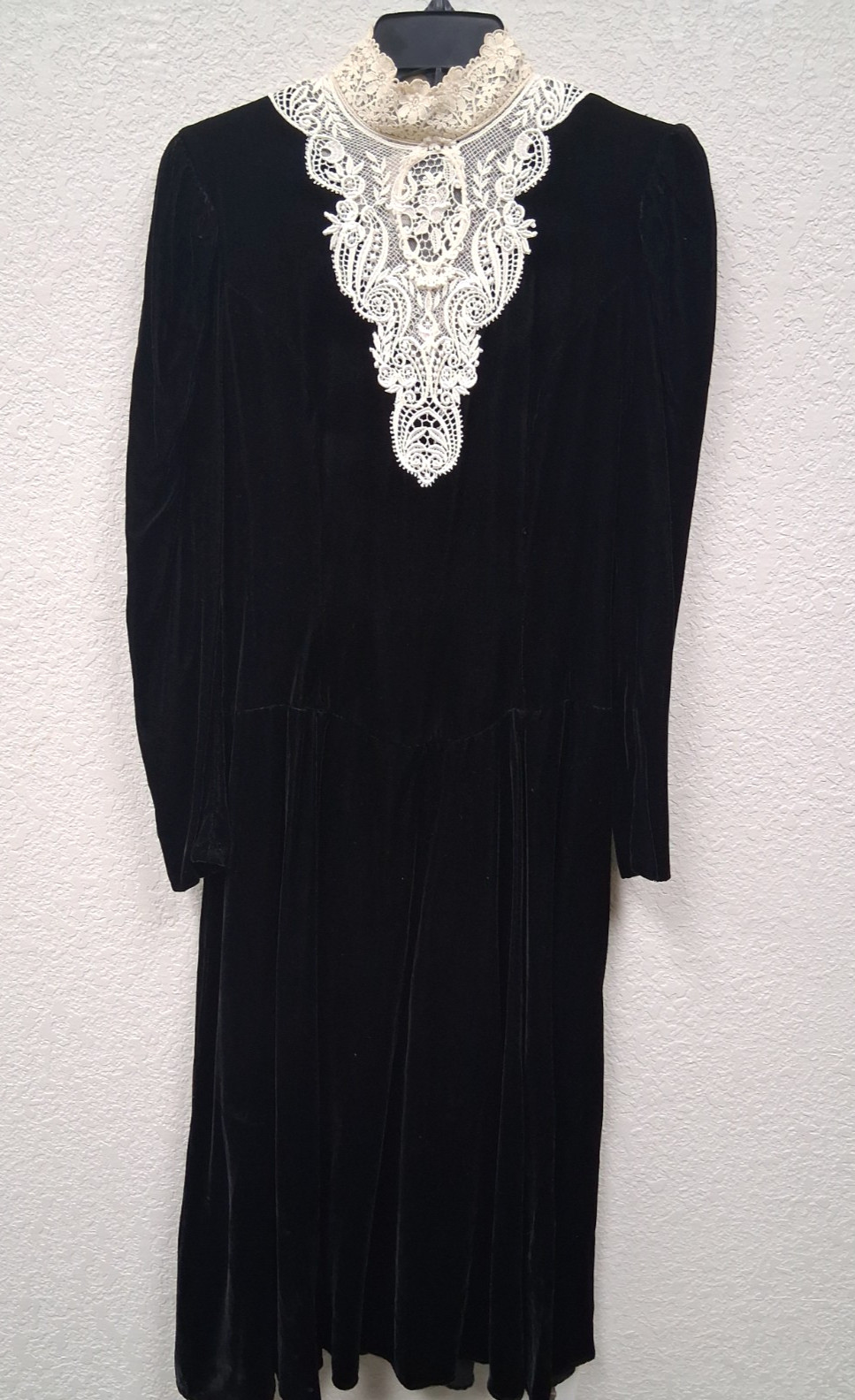 80s Vintage Scott McClintock Dress Size 6 Victorian Lace Black Velvet Formal USA
