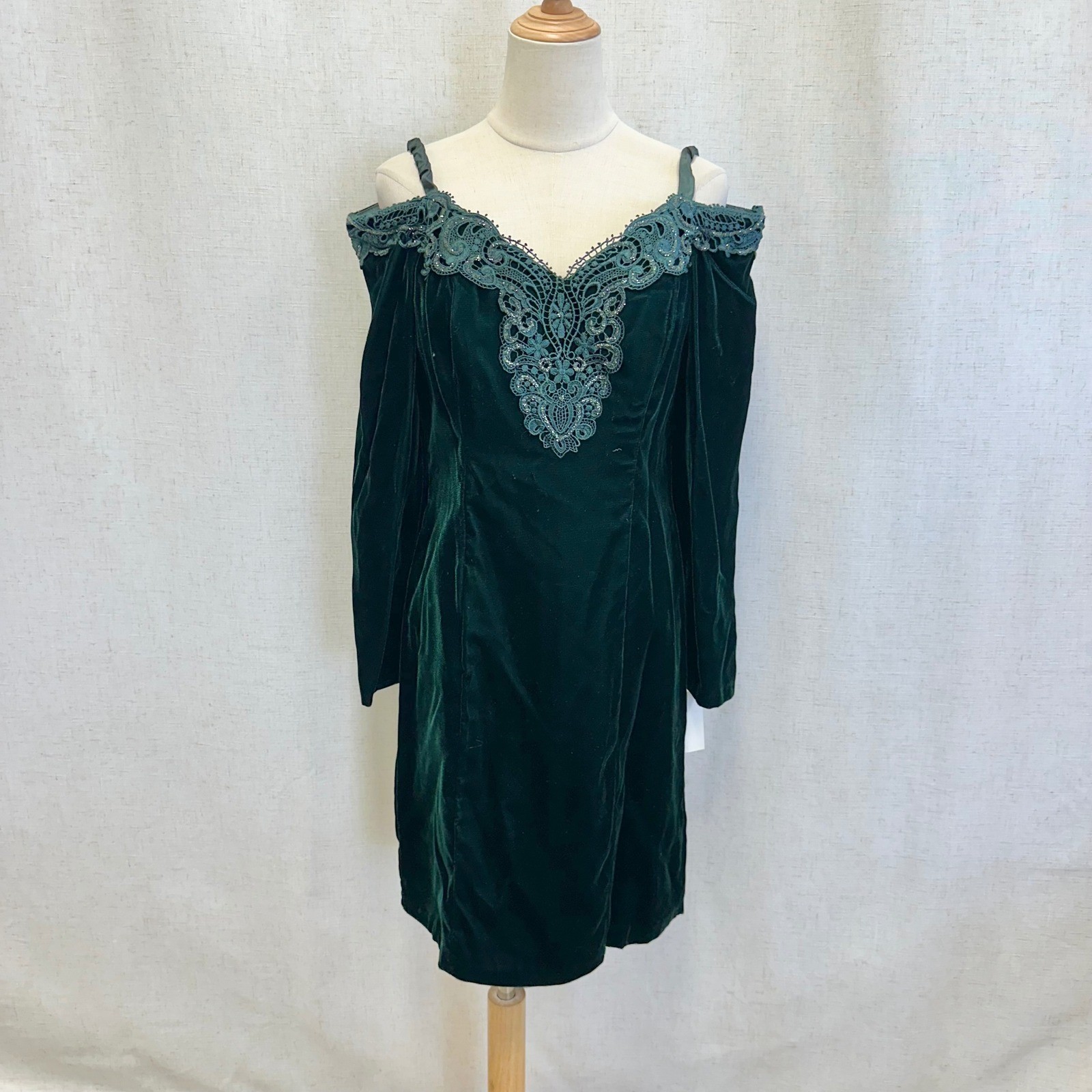 Moda International Emerald Green Velvet Lace Cold Shoulder Goth Dress Size 12