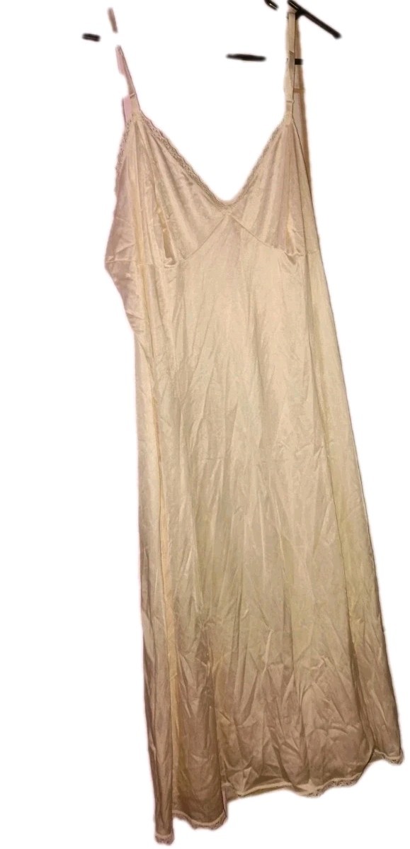VANITY FAIR OffWhite Nylon Full Slip Lace Size Large 40