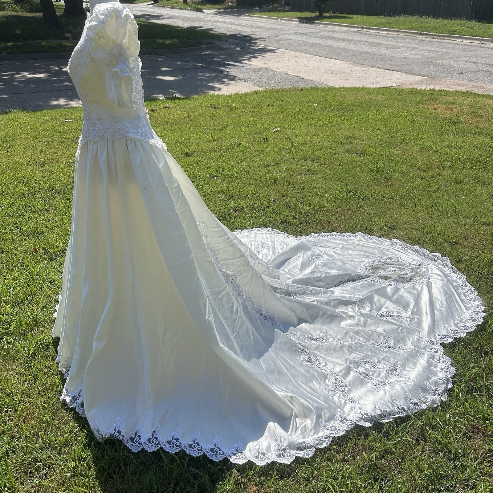 Vtg 80s Ivory Satin Beaded Bride Wedding Dress Short Sleeve Long Train Size 14