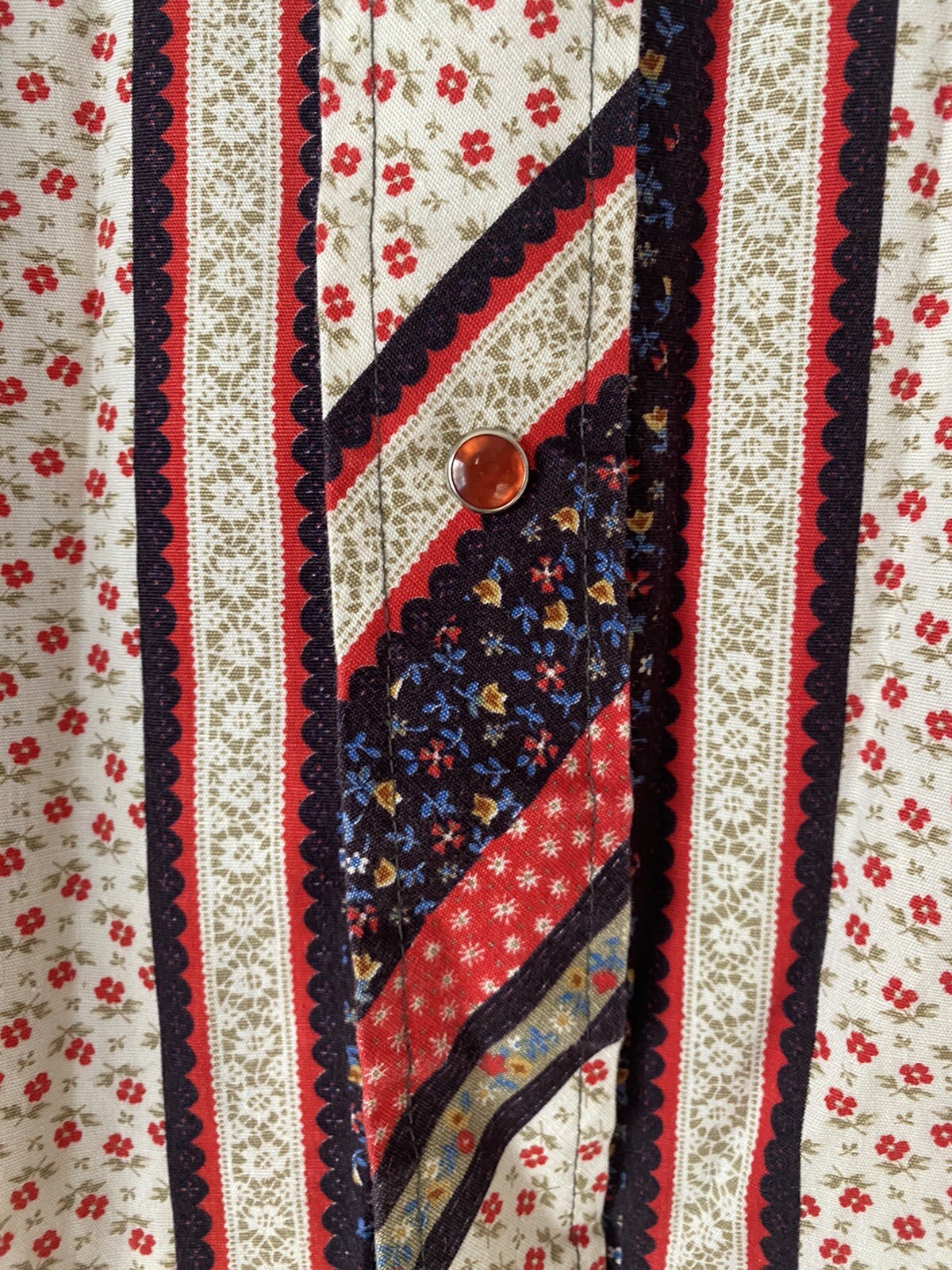 Vintage Tem Tex Western Flair Women’s Long Sleeve Rockabilly Floral Snap shirt