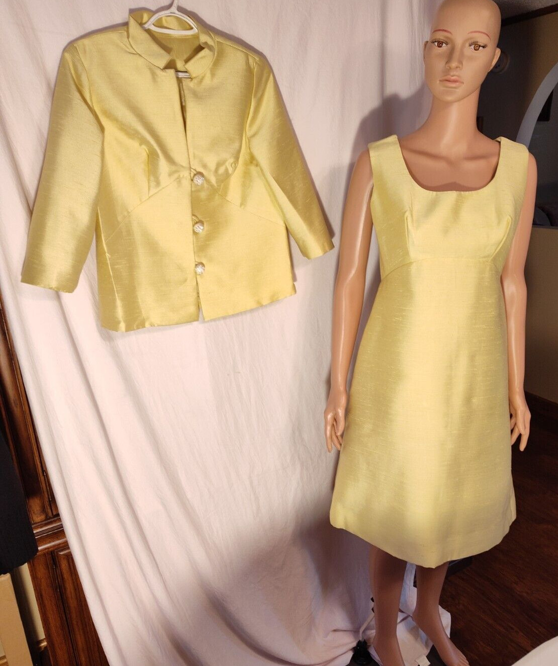 Ladies Vintage 2 Pc. Dress/3 Button Jacket Yellow, M, Pre Owned, Not Branded