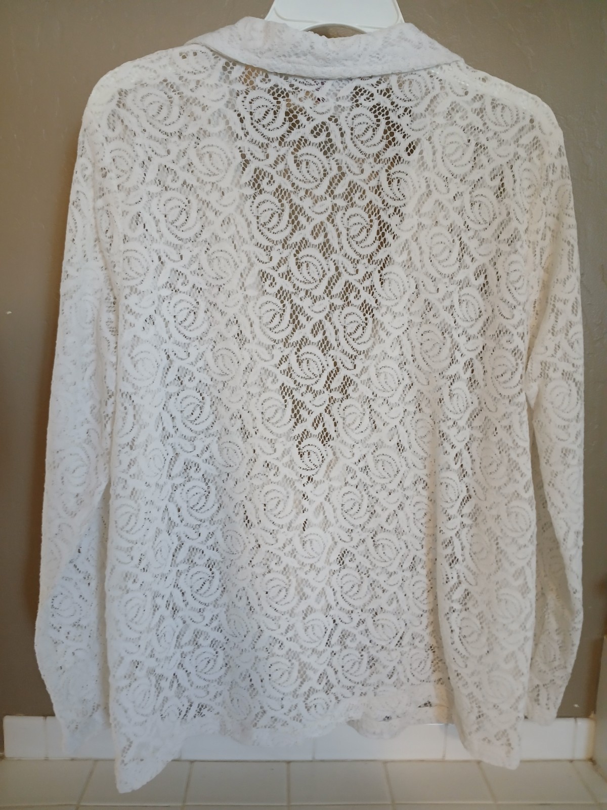 VINTAGE WOMENS WHITE LACE JACKET SIZE L