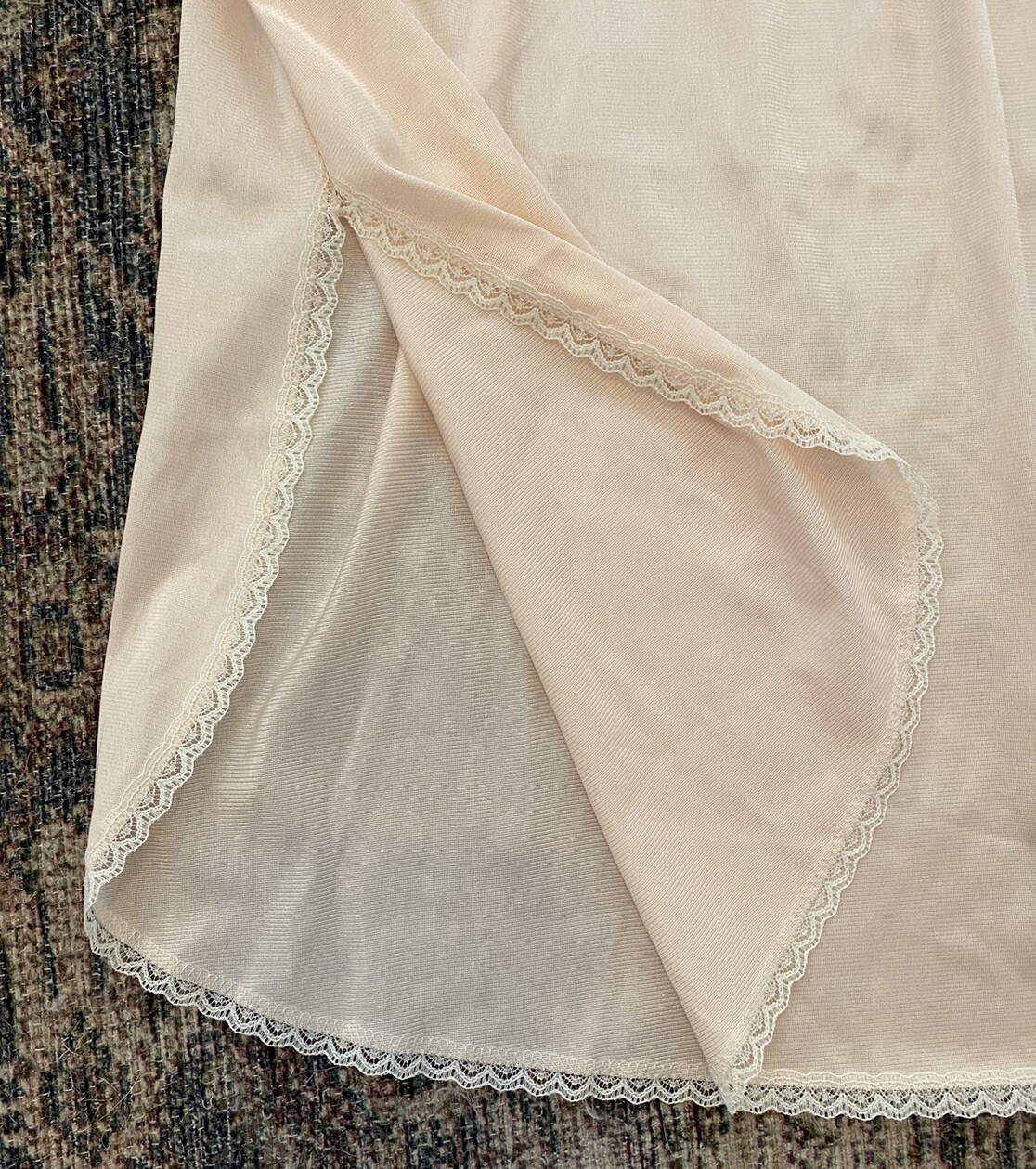 Vintage Vassarette All Around Peach Blossom Half Slip XL 20” Lingerie Nylon NWT!